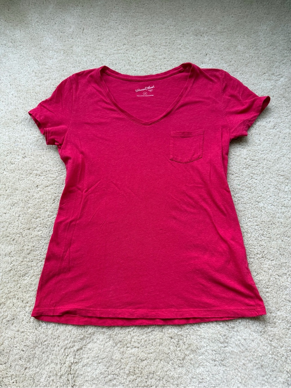 Universal Women’s Red Short Sleeve V-Neck T Shirt - XS - VGUC - 100% Cotton